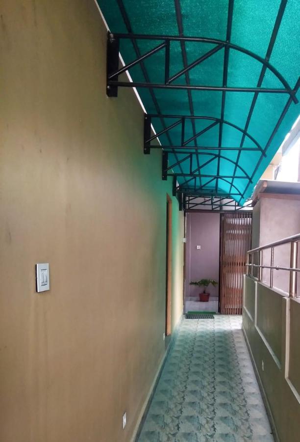 Woodland Lodge And Restaurant Guwahati Dış mekan fotoğraf